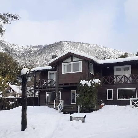 Indomito Hostel San Carlos de Bariloche Exterior foto